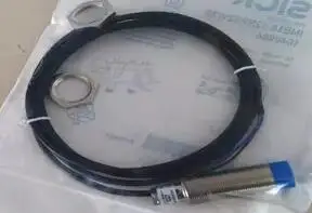 Free Shipping 2pcs/LOT new Switch IME12-04NPSZW2S DC three wire PNP normally open